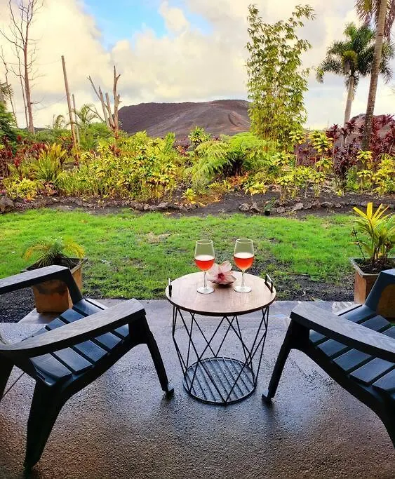 Unique Lava House By Steaming Crater Villa Pahoa United States